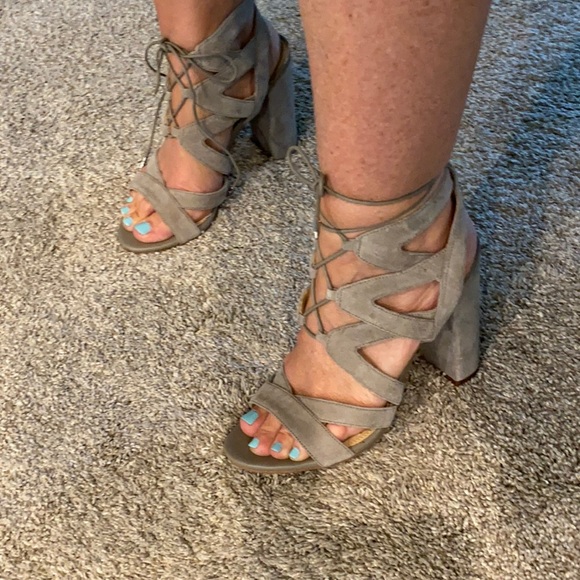 Sam Edelman Yardley Sandal Heel - Picture 3 of 4